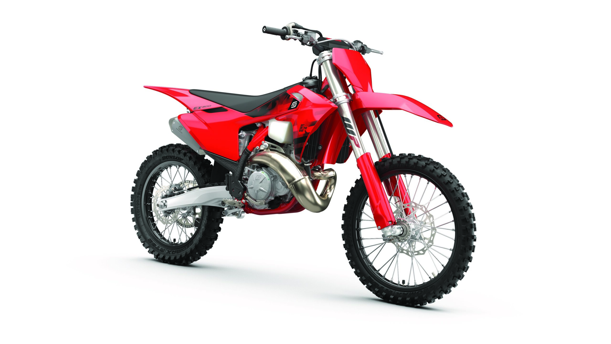 105914_CROSS COUNTRY _ EX 300 _ MY26 _ STUDIO (1)